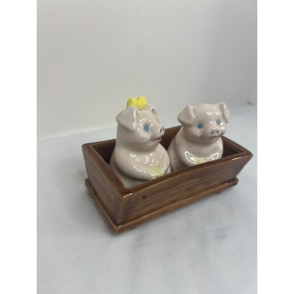 Vintage Ceramic Pigs Salt and Pepper Shakers In Trough - Picture 2 of 9